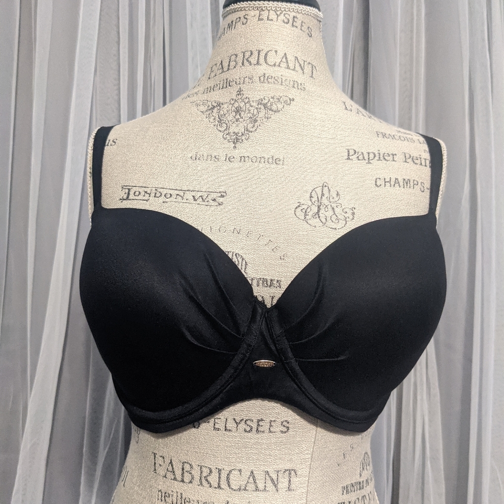 Victoria's Secret Black Full-Coverage Bra with Underwire Support